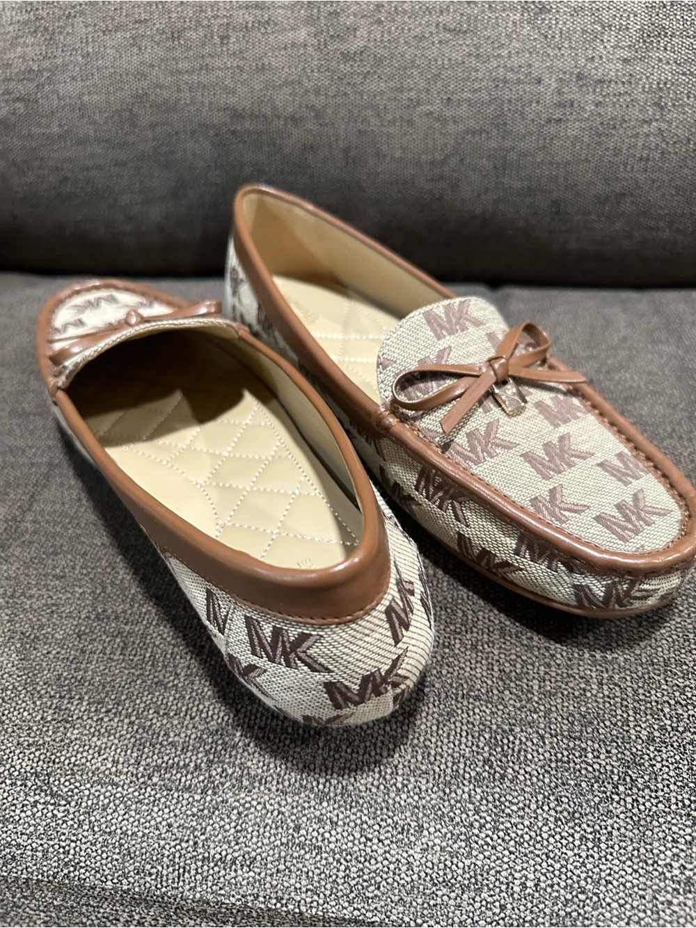 Michael Kors Brown Logo Moccasin Driving Loafers - Beige/Brown - Picture 1 of 6